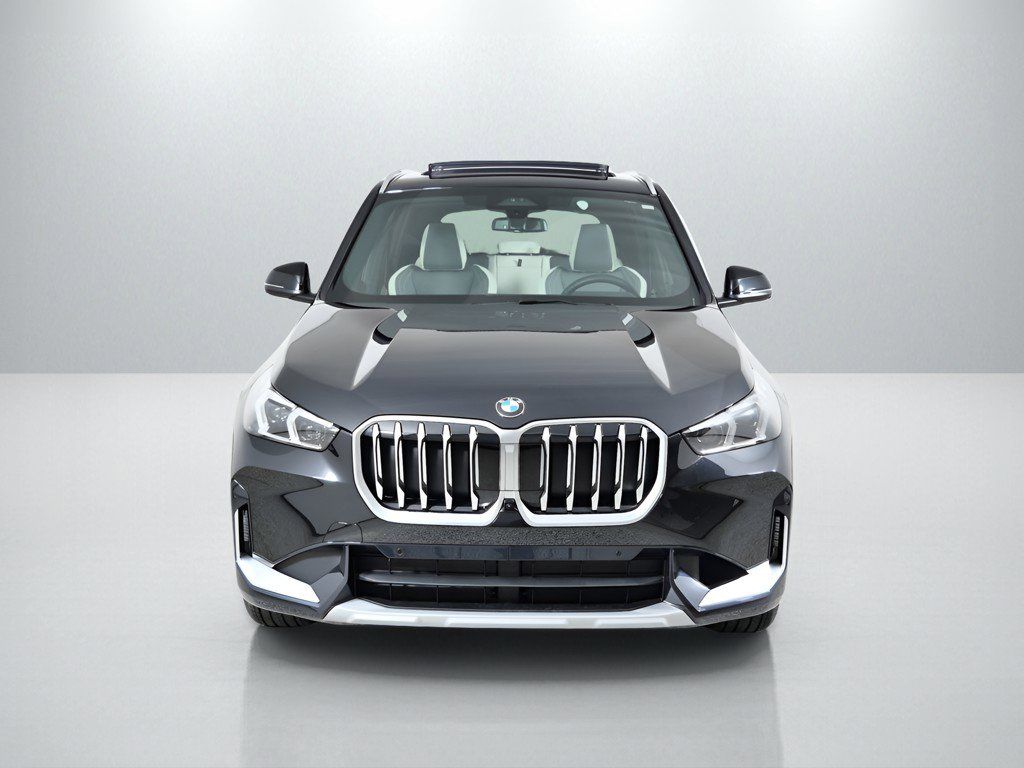 Thumbnail: 2026 BMW X1 - 3