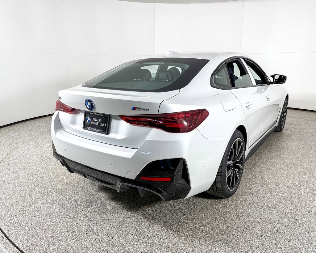 Thumbnail: 2025 BMW i4 - 4