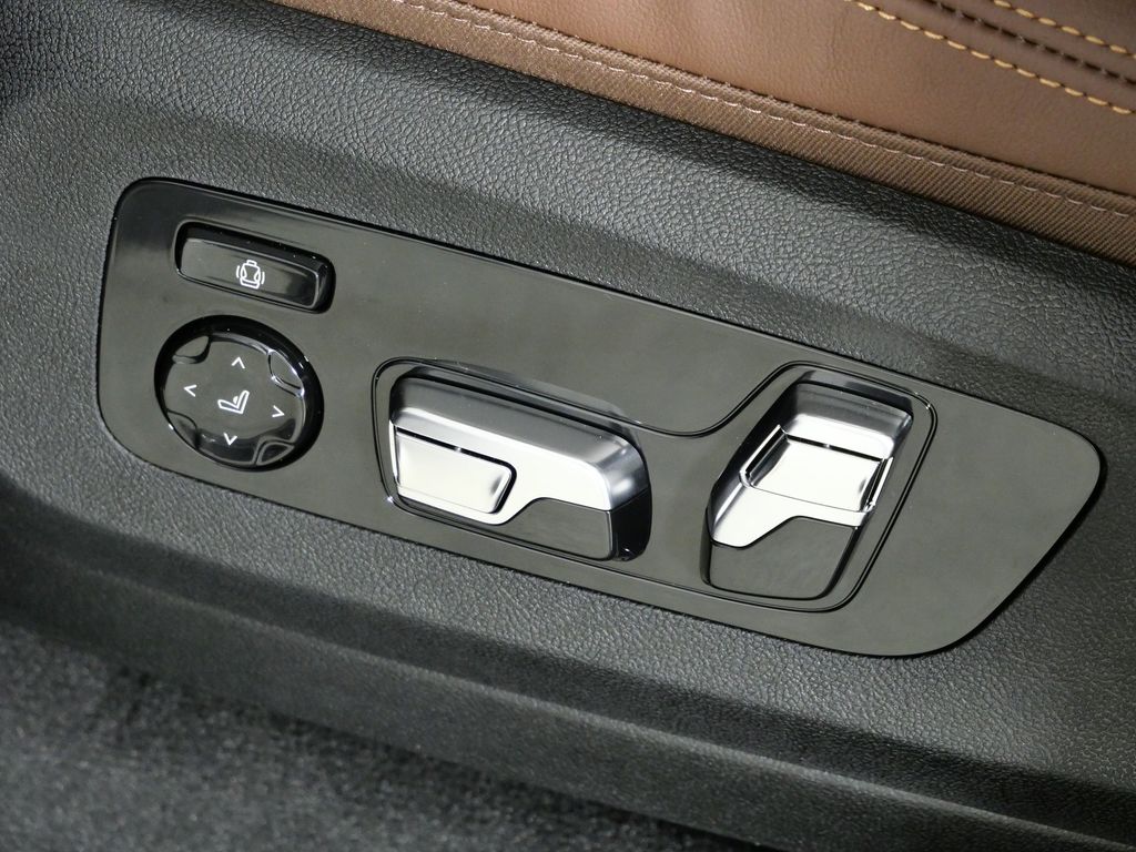 Thumbnail: 2026 BMW X5 - 39