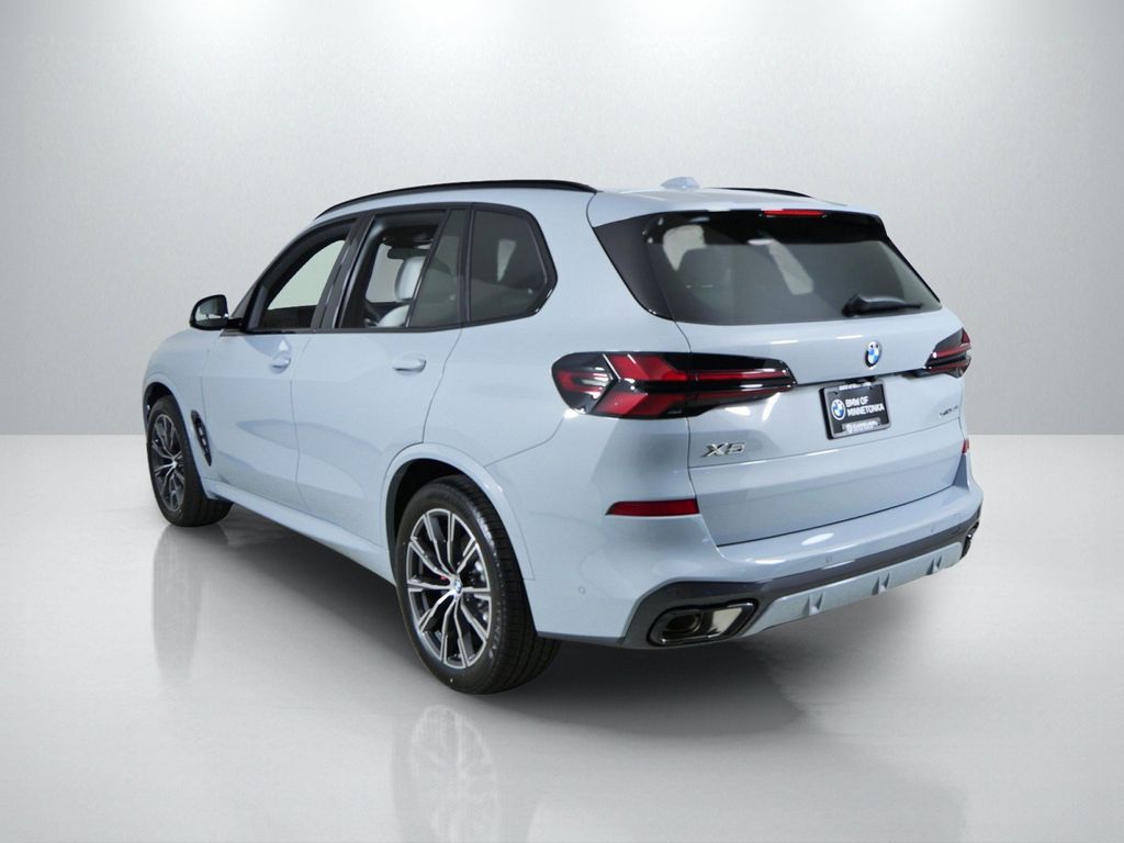 Thumbnail: 2026 BMW X5 - 14