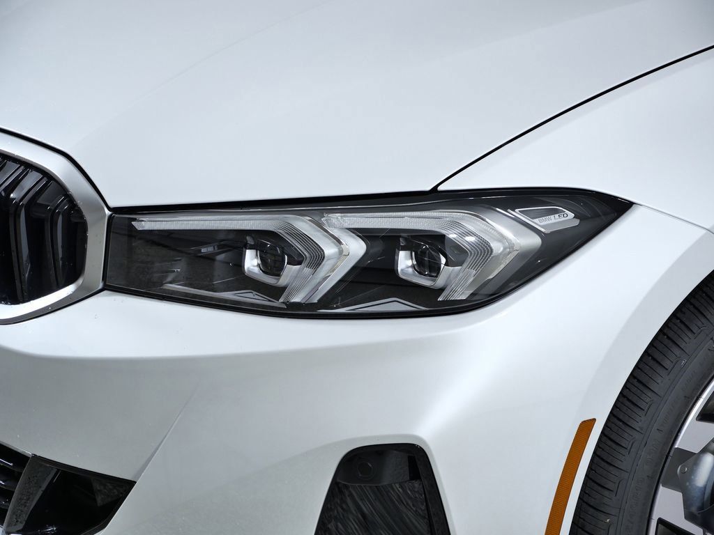 Thumbnail: 2026 BMW 3 Series - 5