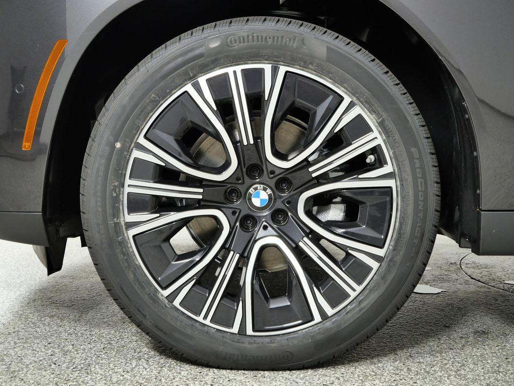 Thumbnail: 2025 BMW X3 - 17