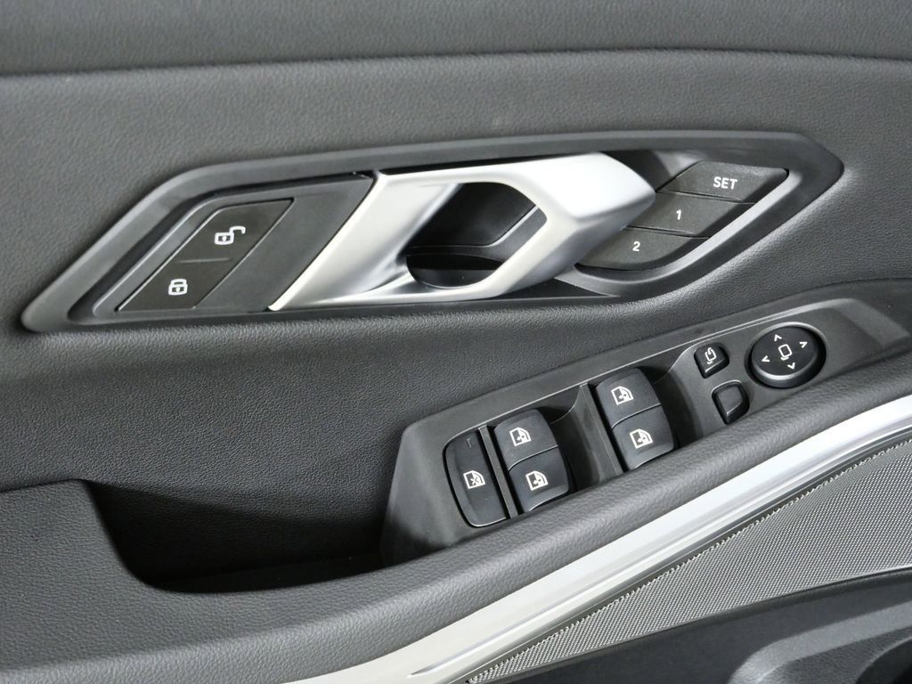 Thumbnail: 2026 BMW 3 Series - 37