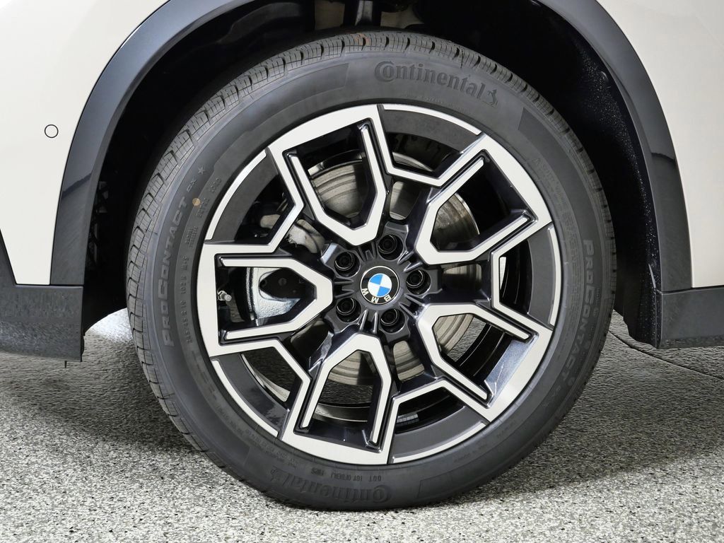 Thumbnail: 2026 BMW X1 - 19