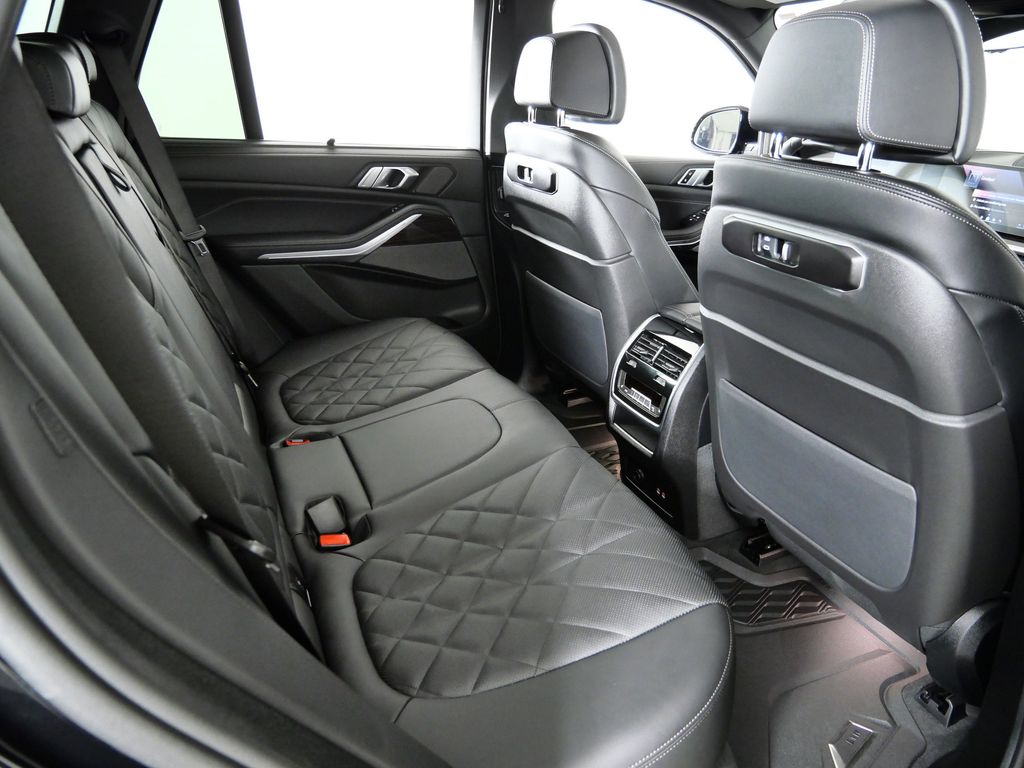 Thumbnail: 2026 BMW X5 - 26