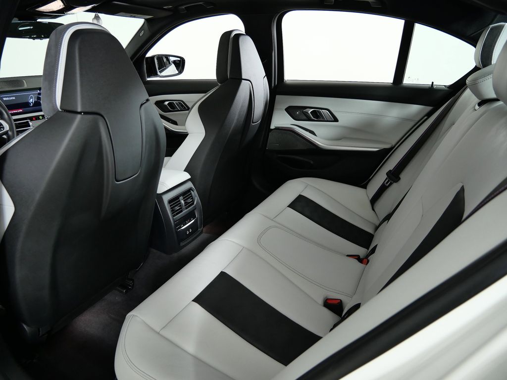 Thumbnail: 2022 BMW M3 - 31