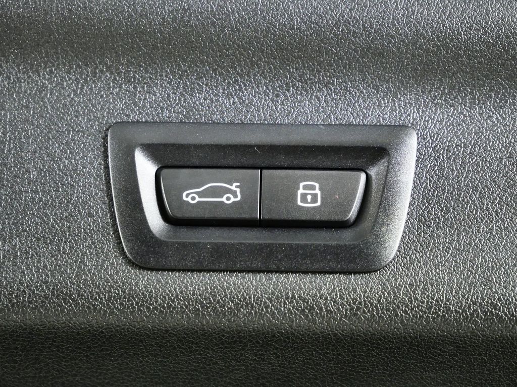 Thumbnail: 2025 BMW X1 - 32