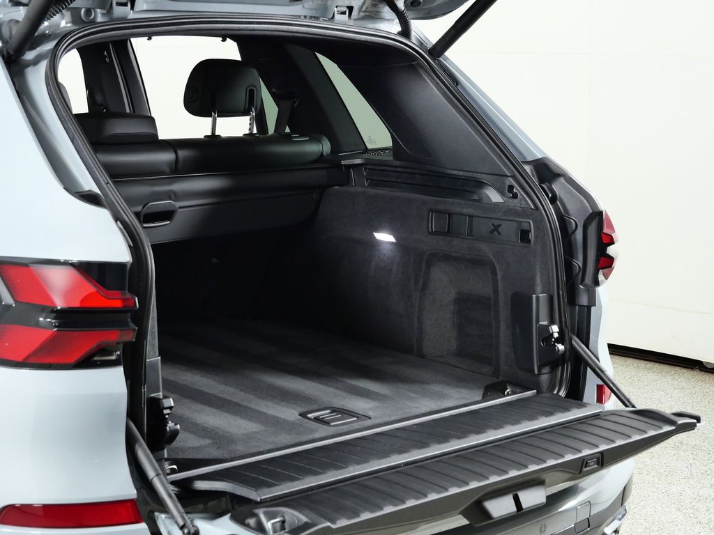Thumbnail: 2025 BMW X5 - 34