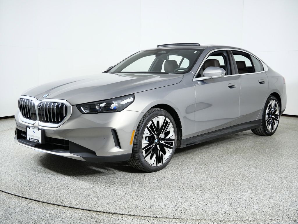 Thumbnail: 2025 BMW 5 Series - 1