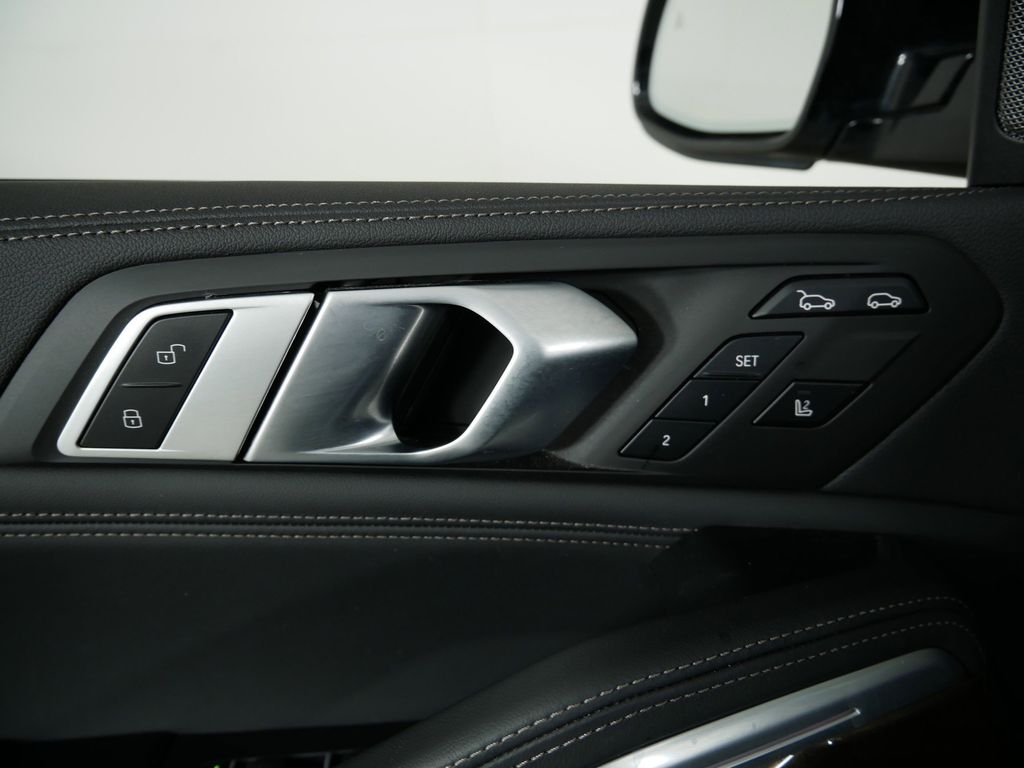 2023 BMW X6 xDrive40i 38