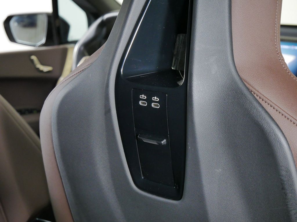 Thumbnail: 2023 BMW iX - 28