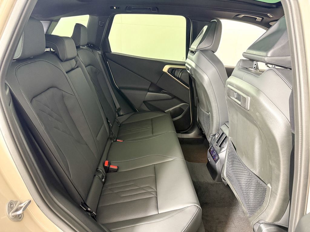 Thumbnail: 2025 BMW X3 - 26