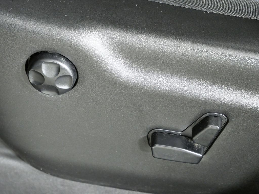 Thumbnail: 2018 Jeep Grand Cherokee - 38