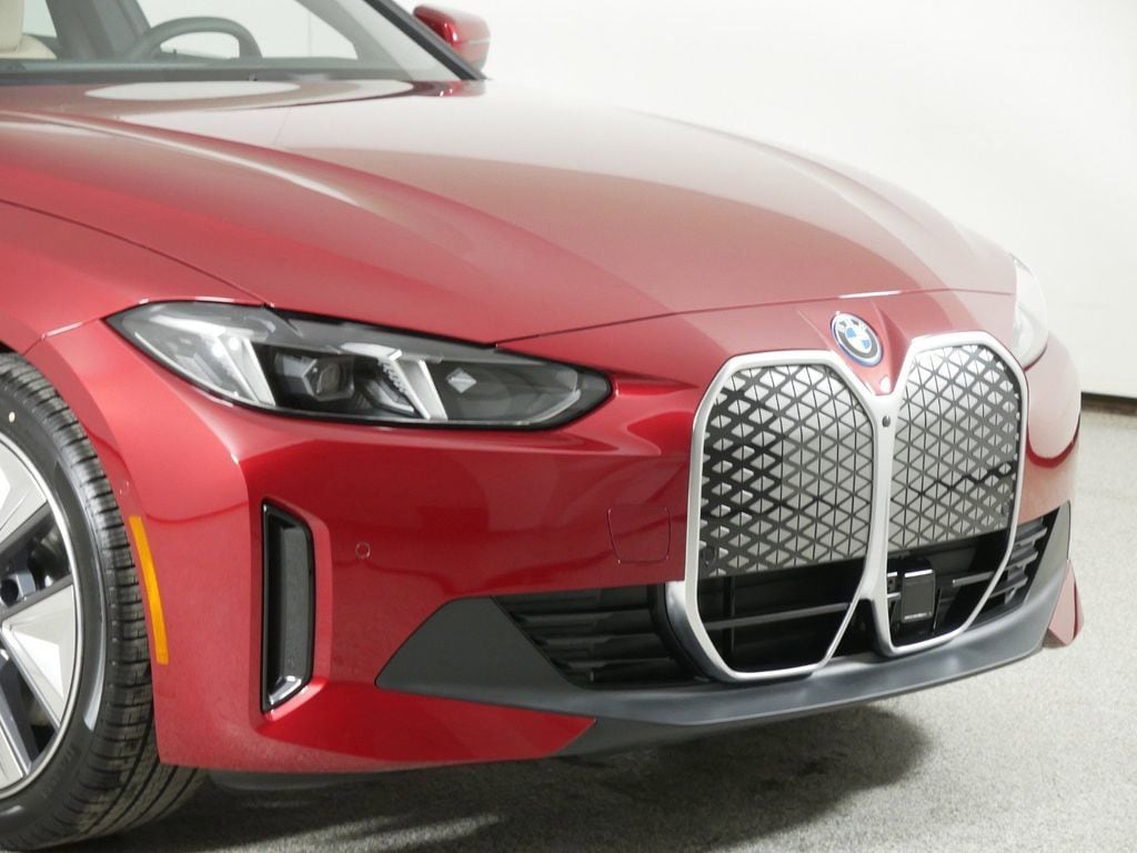 Thumbnail: 2025 BMW i4 - 5