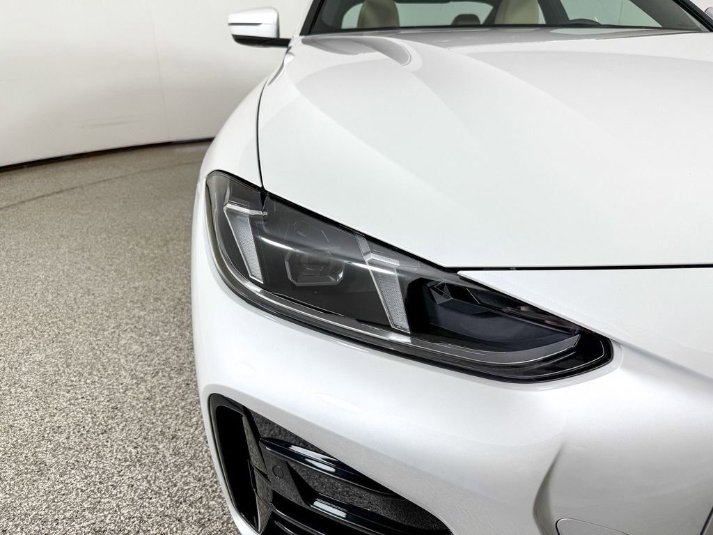 Thumbnail: 2026 BMW 4 Series - 9