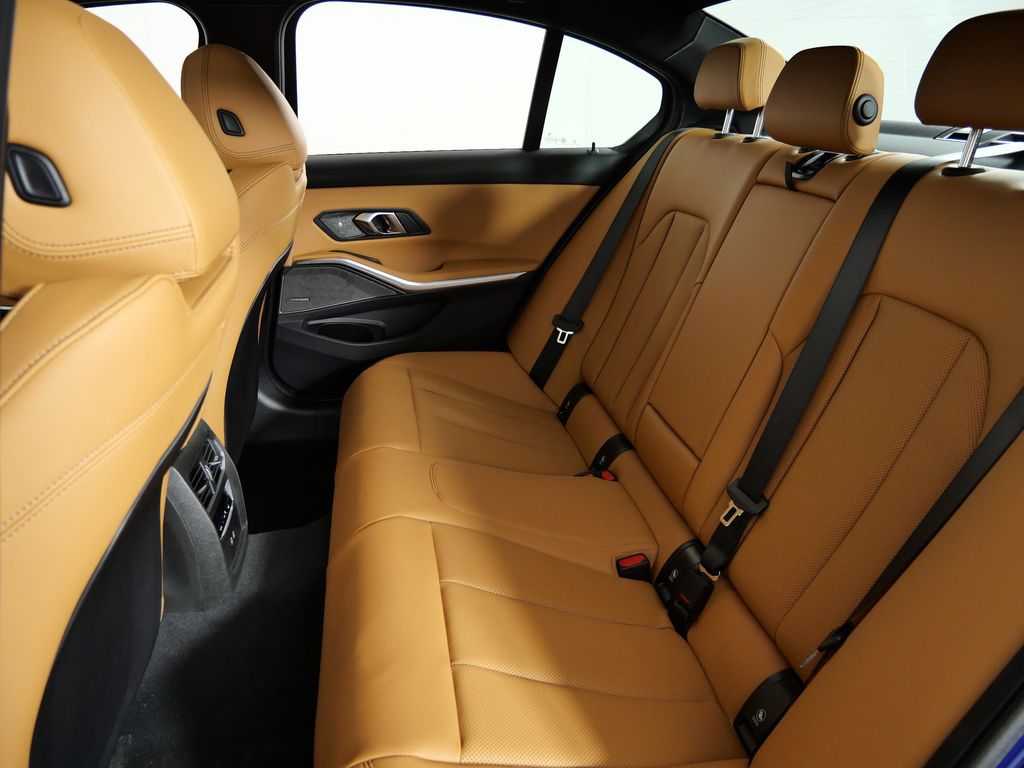 Thumbnail: 2026 BMW 3 Series - 31