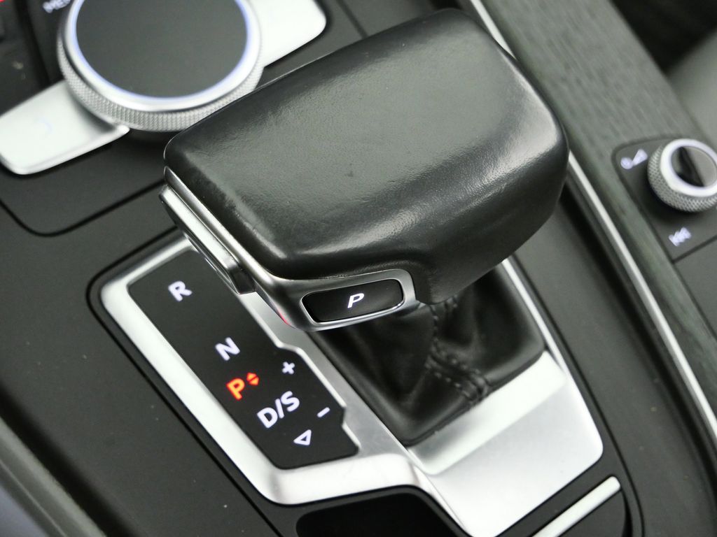 Thumbnail: 2018 Audi A4 - 45