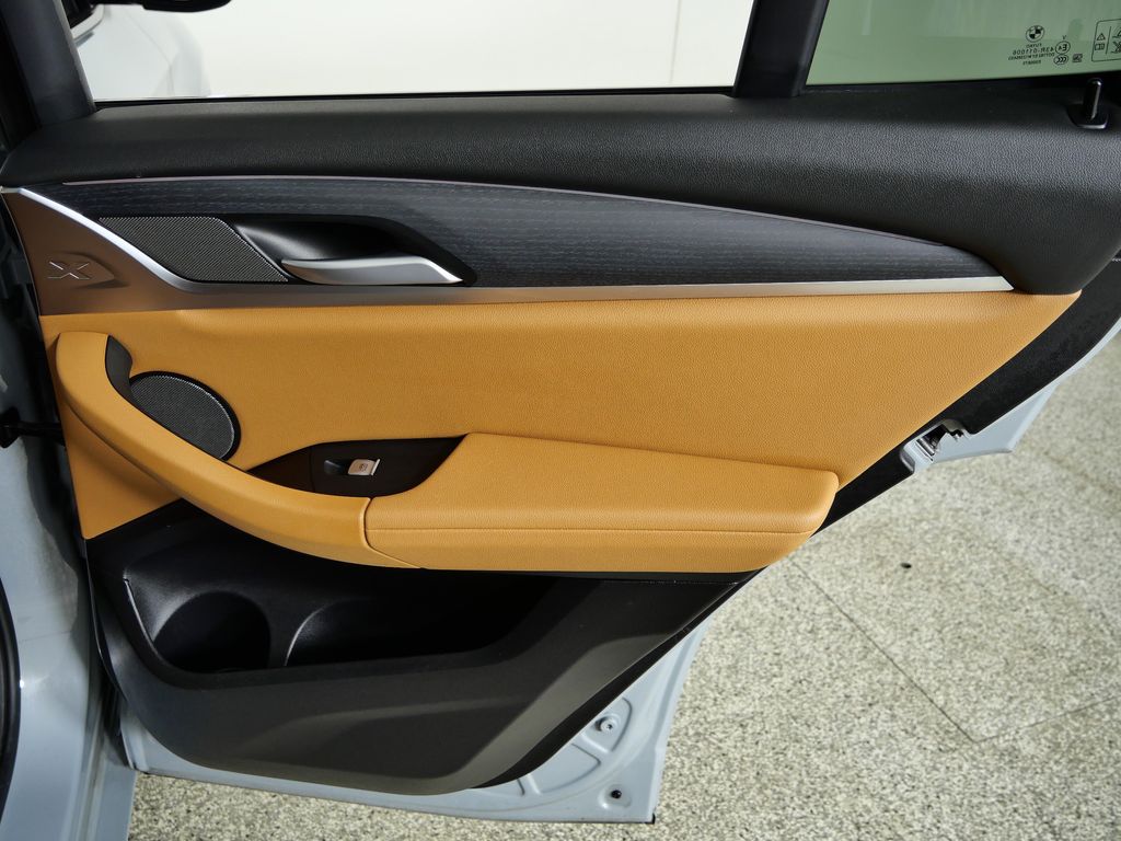 Thumbnail: 2023 BMW X3 - 29