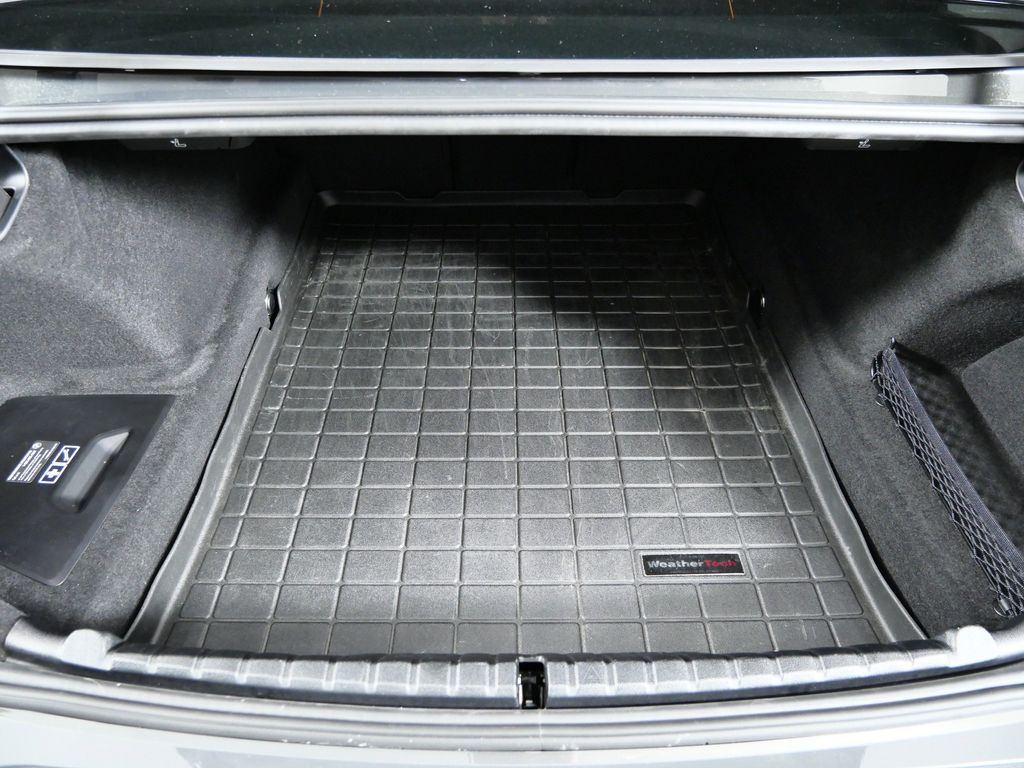 Thumbnail: 2025 BMW M8 - 27