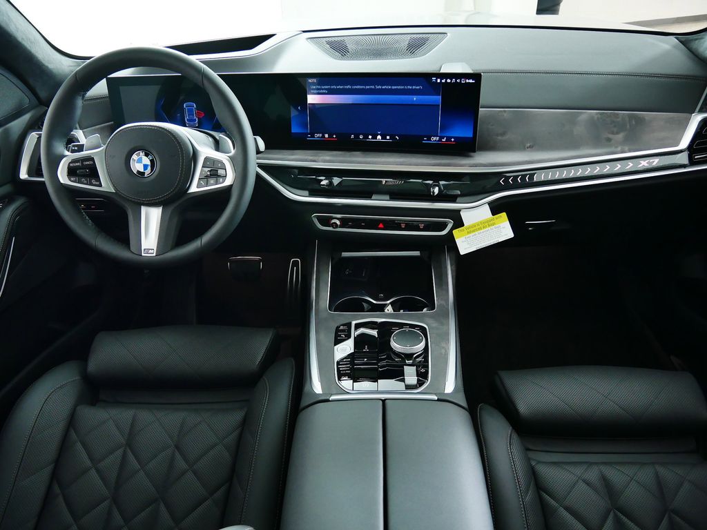 Thumbnail: 2026 BMW X7 - 6