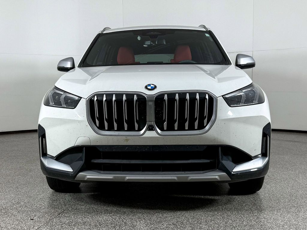 Thumbnail: 2023 BMW X1 - 3