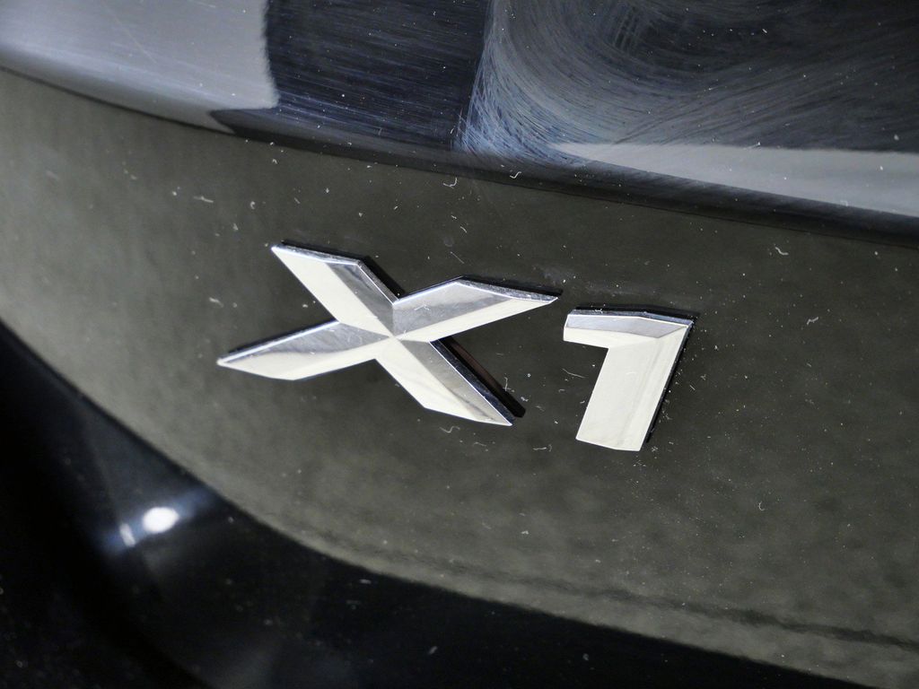 Thumbnail: 2026 BMW X1 - 13