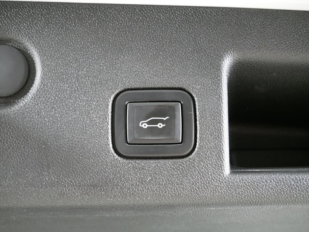 2020 Chevrolet Equinox LT 26