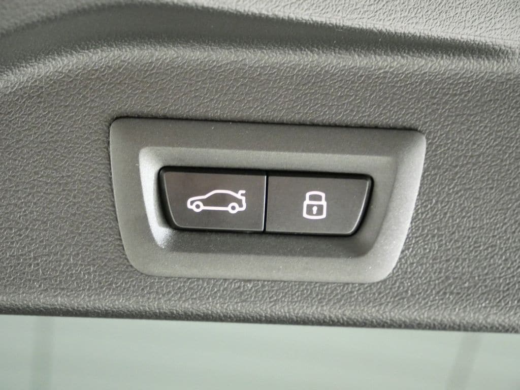 Thumbnail: 2026 BMW X5 - 33