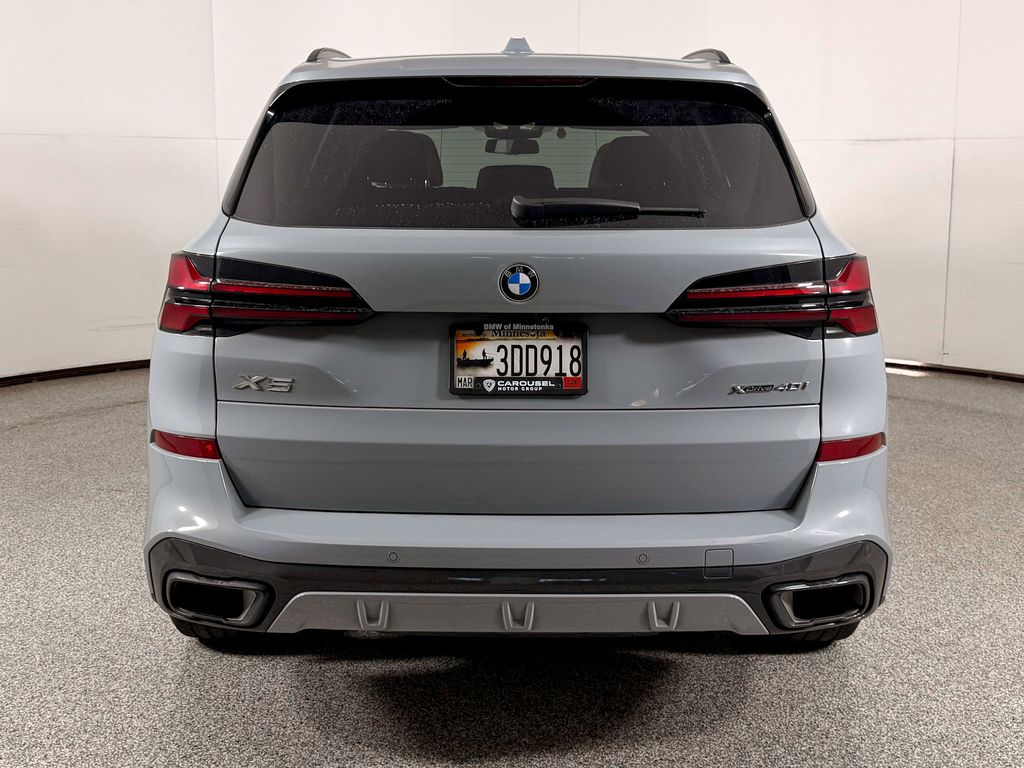 Thumbnail: 2024 BMW X5 - 8
