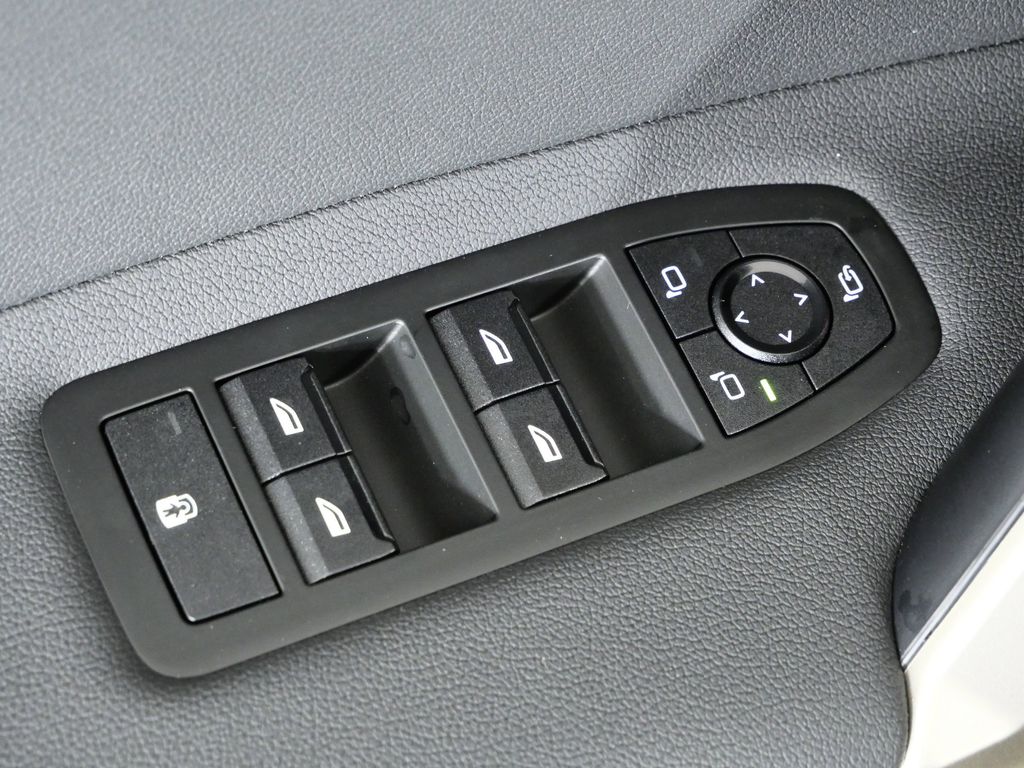 Thumbnail: 2026 BMW iX - 35