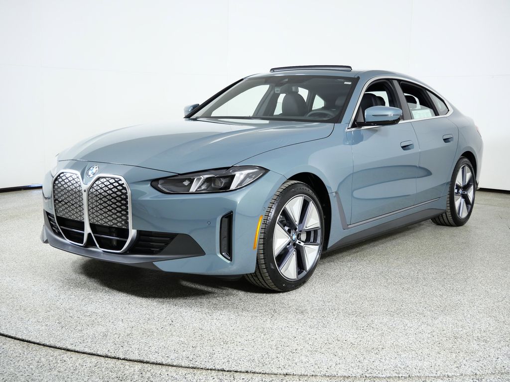 Thumbnail: 2026 BMW i4 - 1