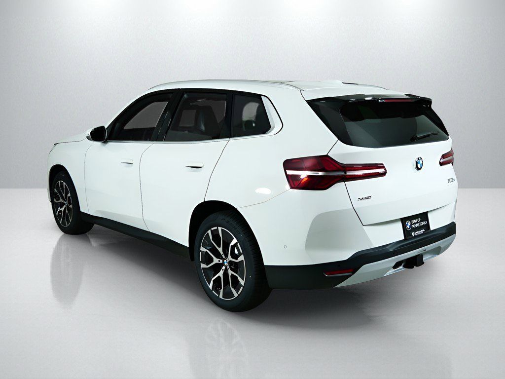 Thumbnail: 2026 BMW X3 - 15