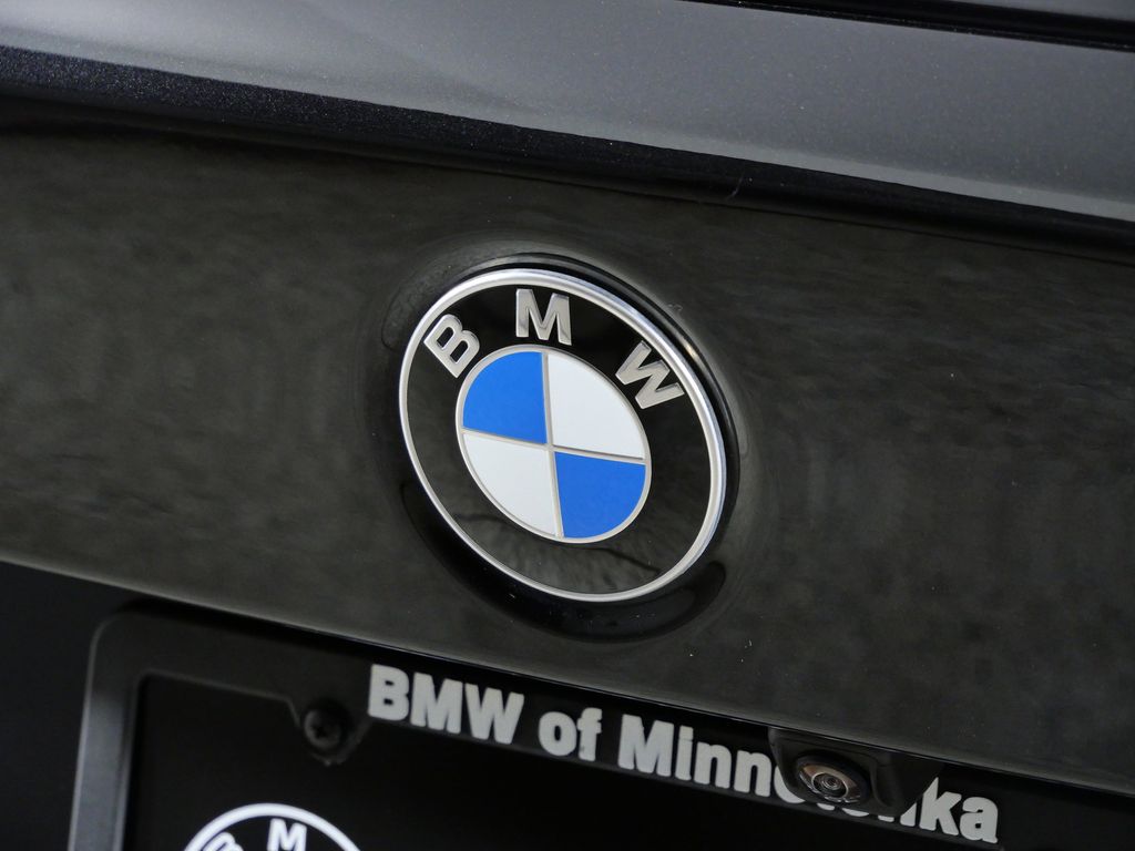 Thumbnail: 2023 BMW 3 Series - 14