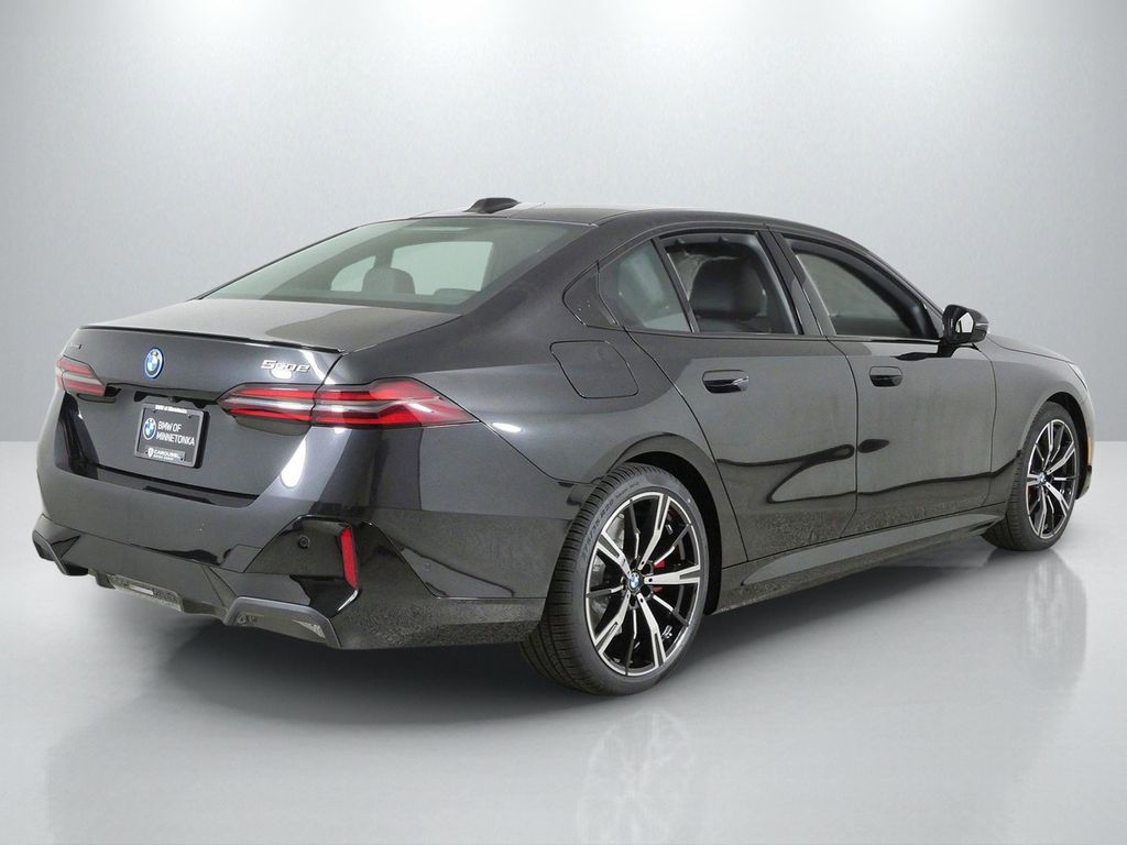 Thumbnail: 2027 BMW 5 Series - 9