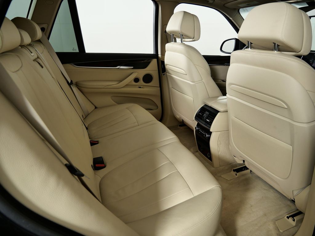 Thumbnail: 2015 BMW X5 - 26