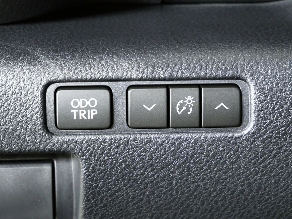 Thumbnail: 2025 Lexus IS - 38