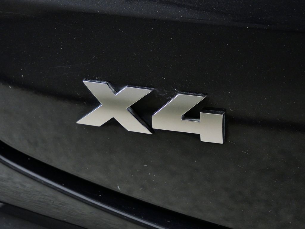 Thumbnail: 2019 BMW X4 - 14