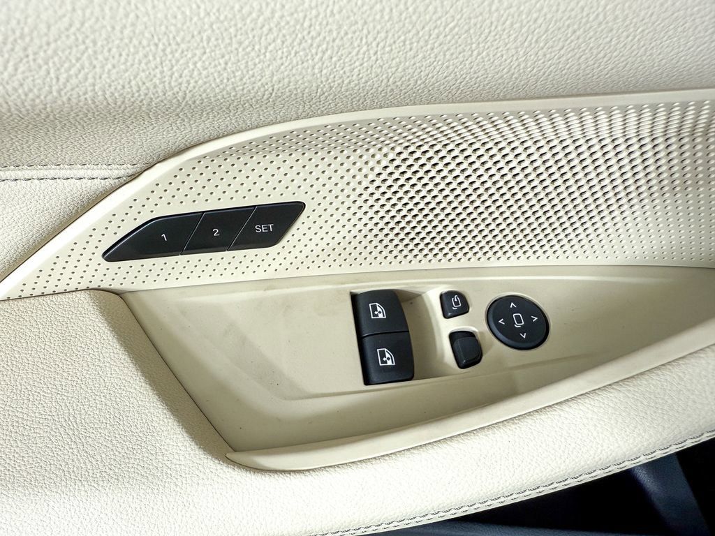 Thumbnail: 2026 BMW 4 Series - 38