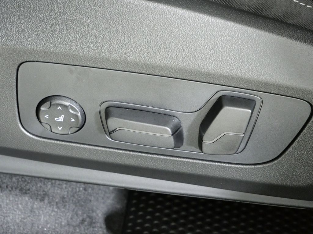 Thumbnail: 2026 BMW X1 - 37