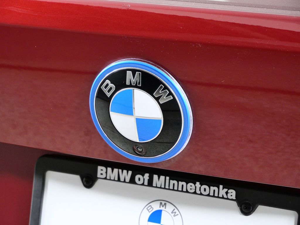 Thumbnail: 2025 BMW i4 - 14