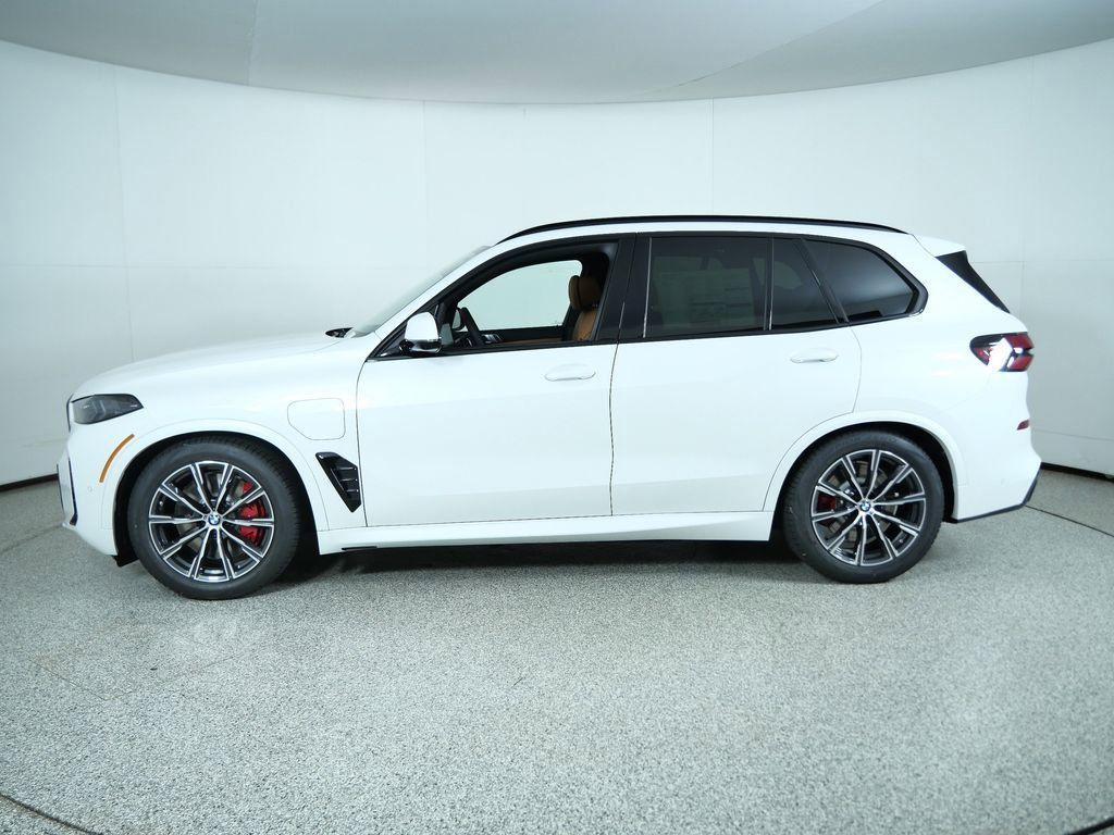 Thumbnail: 2026 BMW X5 - 17