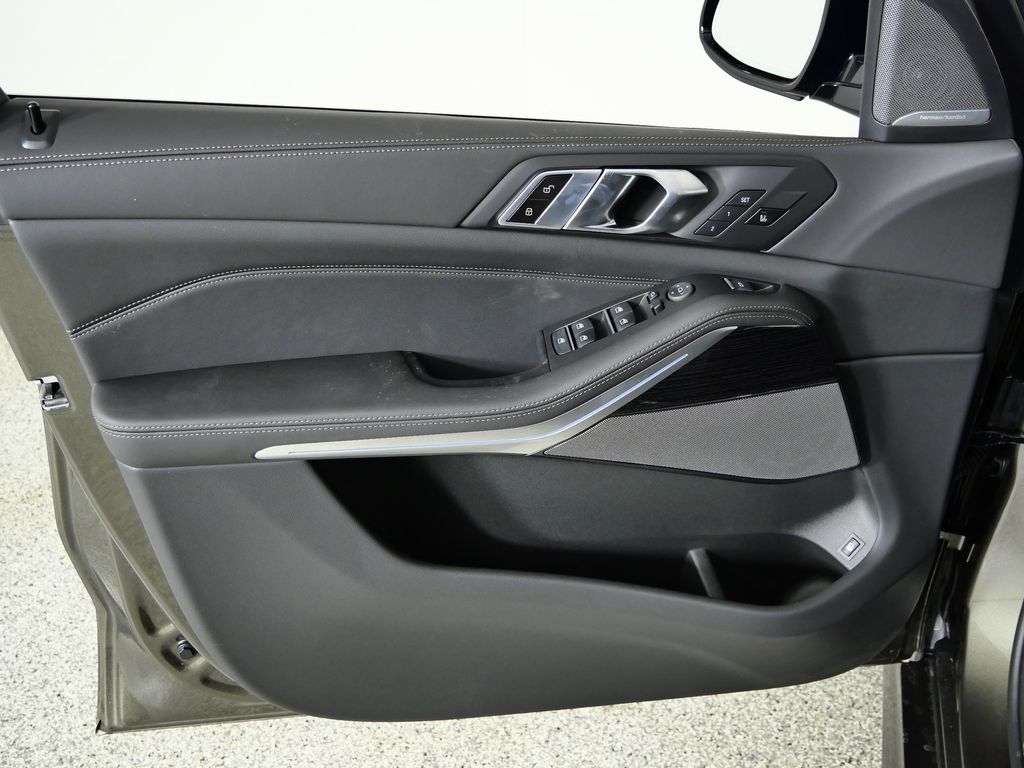 Thumbnail: 2026 BMW X5 - 34