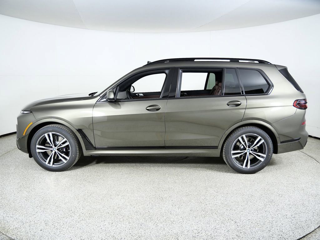 Thumbnail: 2026 BMW X7 - 17