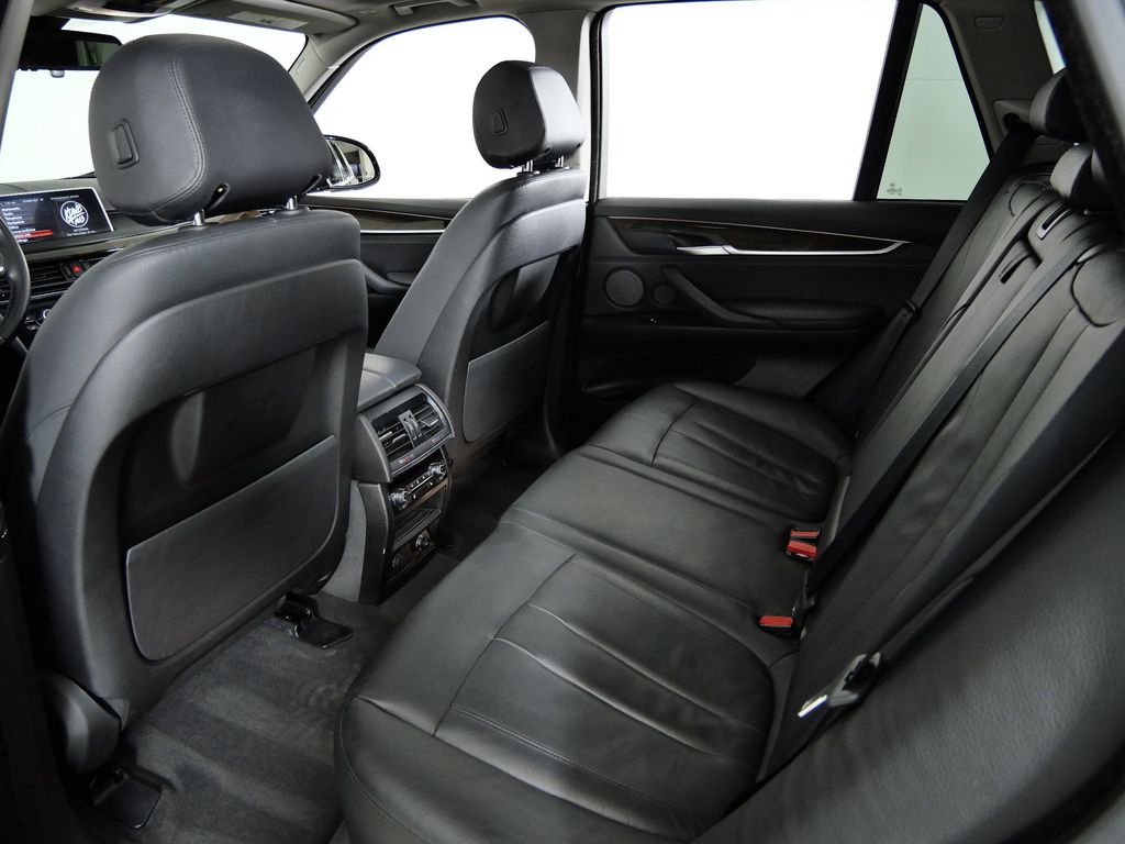 Thumbnail: 2016 BMW X5 - 30