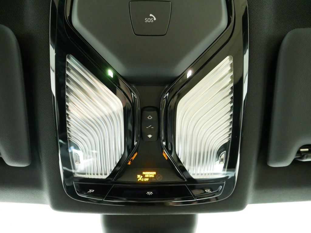 Thumbnail: 2025 BMW 3 Series - 48