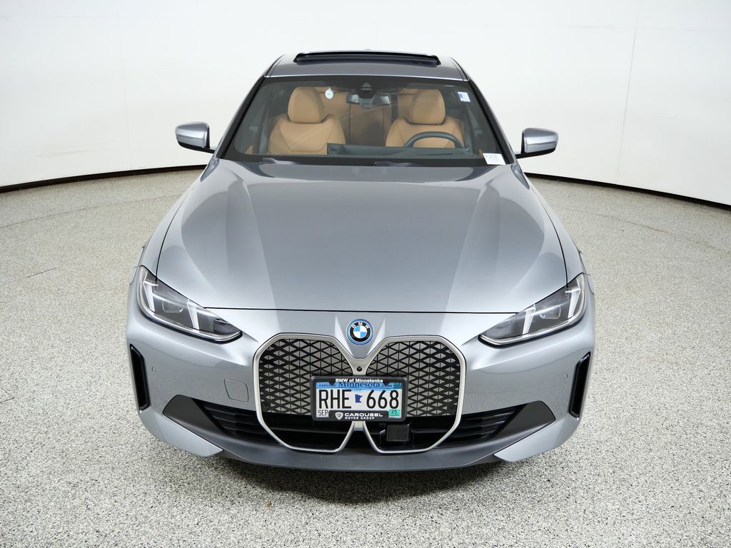 Thumbnail: 2025 BMW i4 - 17