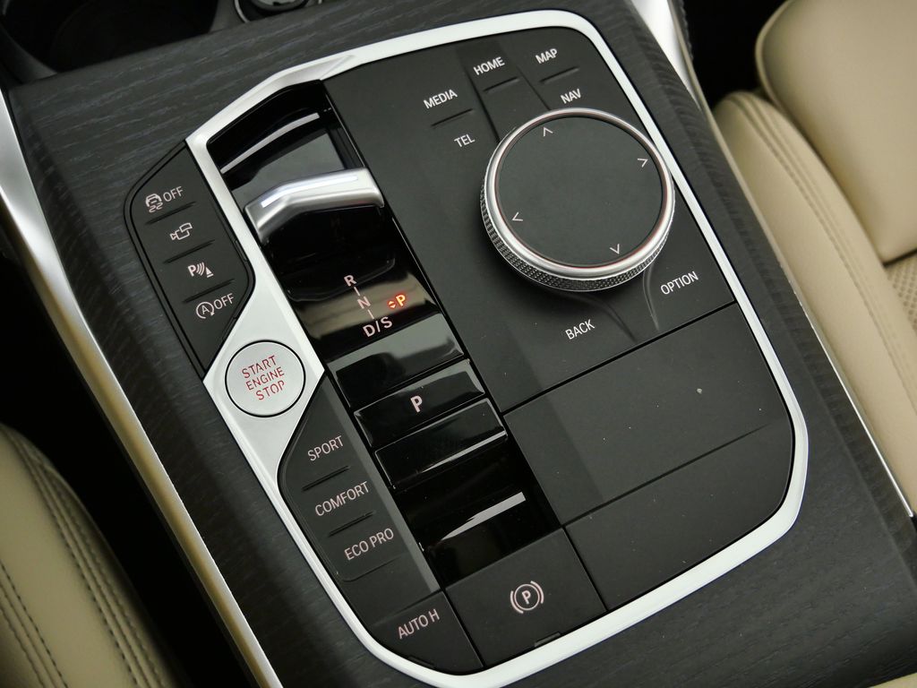 Thumbnail: 2026 BMW 4 Series - 45