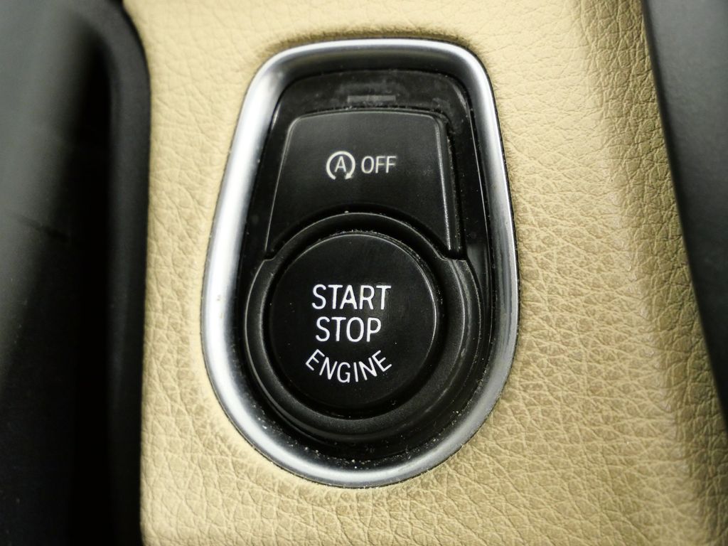 Thumbnail: 2015 BMW 3 Series - 45