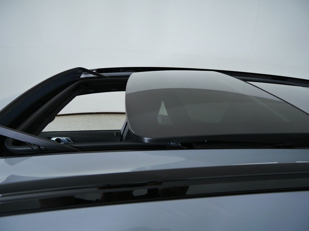 Thumbnail: 2026 BMW X5 - 18