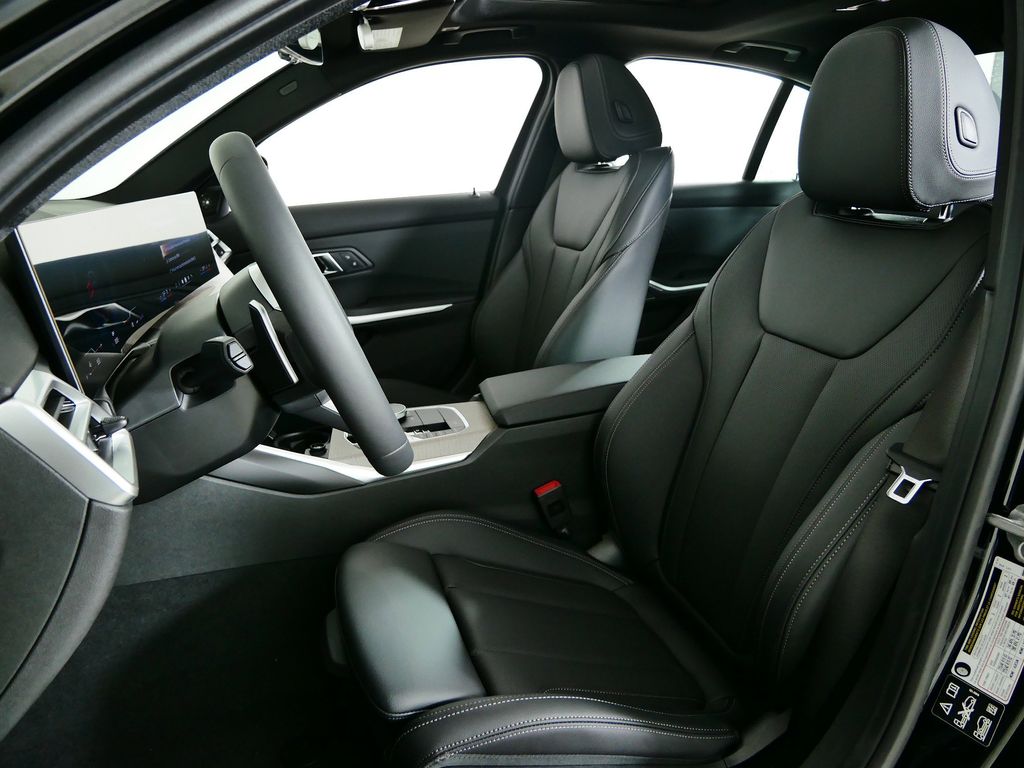 Thumbnail: 2025 BMW 3 Series - 30